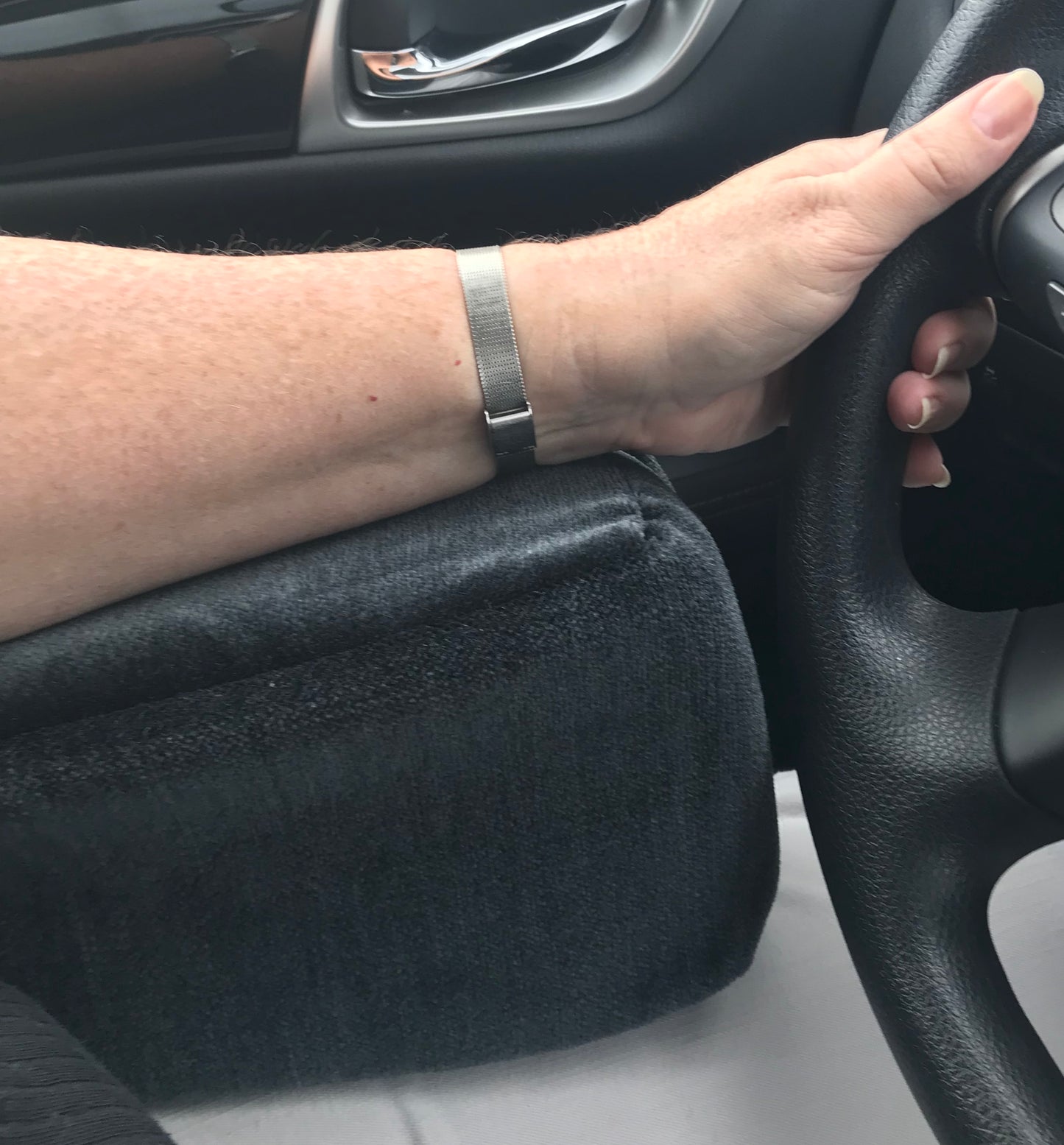 DriverRest Ergonomic Arm Support Cushion